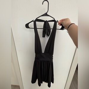 Black dress bought and don’t look good on me so